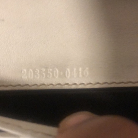 COPY - Authentic Gucci Wallet - Picture 5 of 5